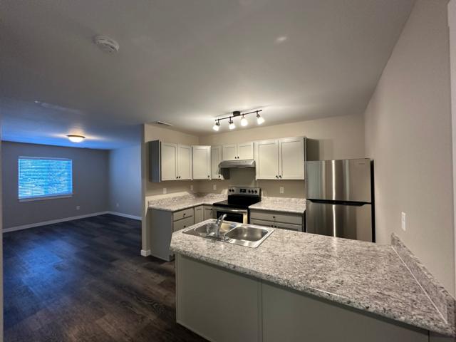 48 W Evergreen Dr Apt H